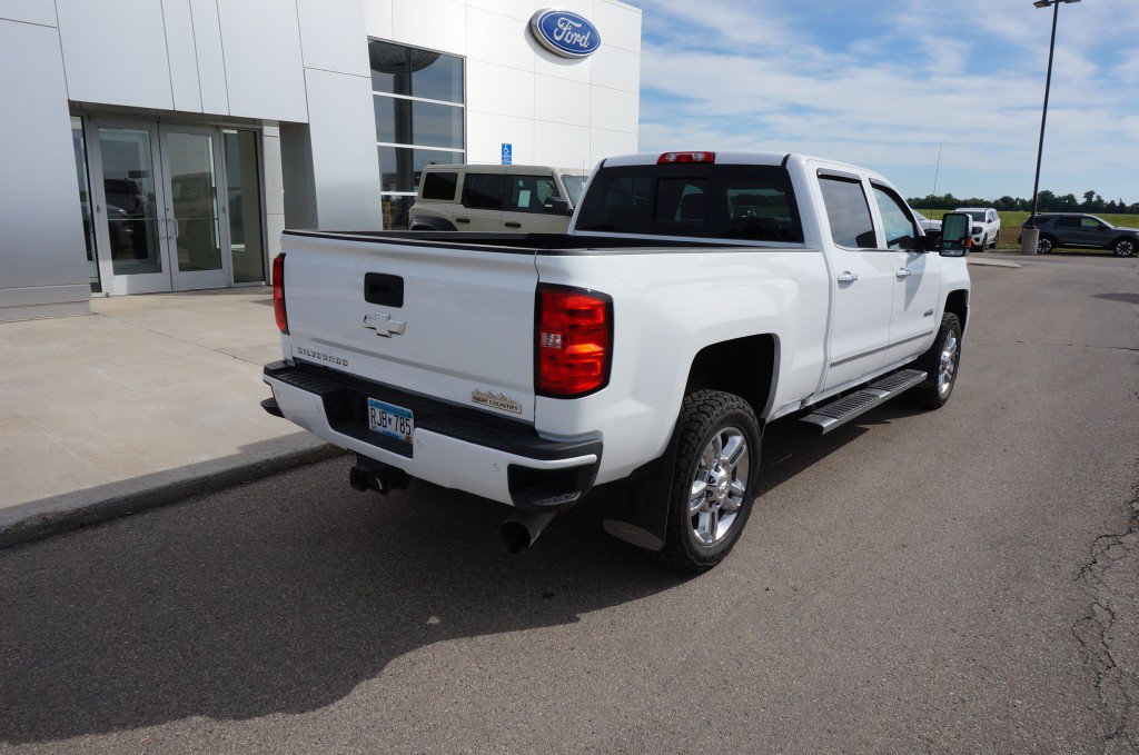 Used 2018 Chevrolet Silverado 2500 High Country w/ Duramax Plus Package AWD/4WD image 6