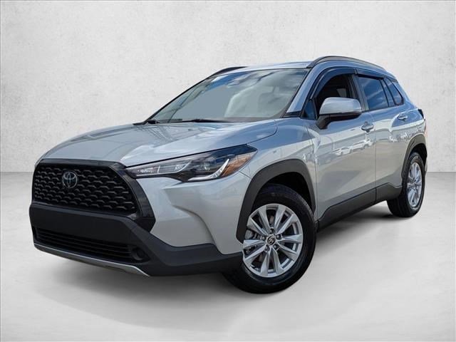 Used 2023 Toyota Corolla Cross LE image 1