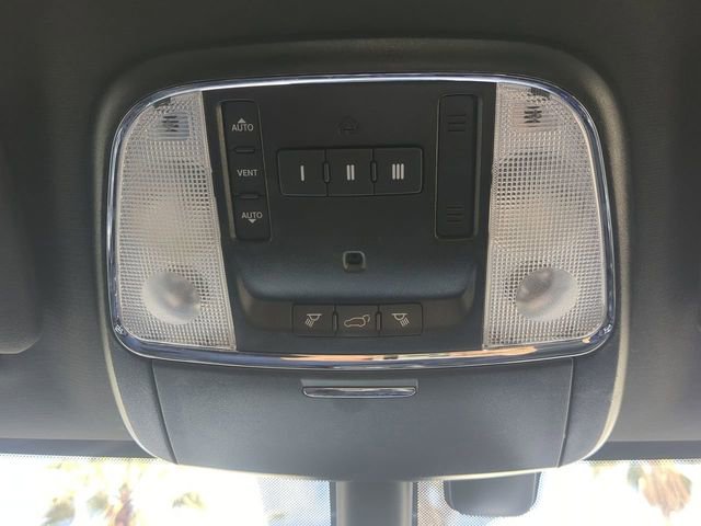 Used 2020 Jeep Grand Cherokee Limited image 25