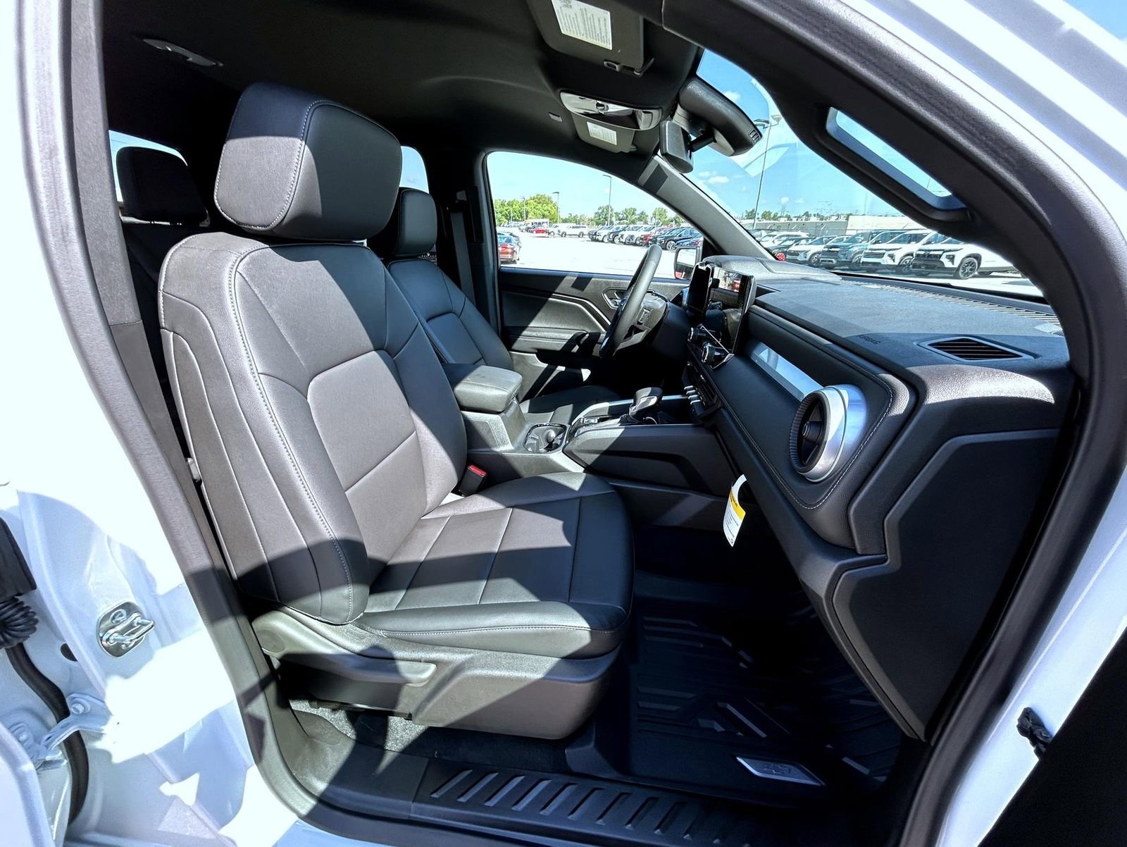 New 2026 Chevrolet Colorado LT w/ LT Convenience Package image 16