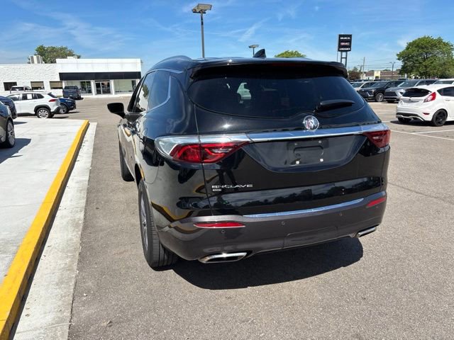 Used 2024 Buick Enclave Essence w/ Trailering Package, 5000 lbs. AWD/4WD image 10