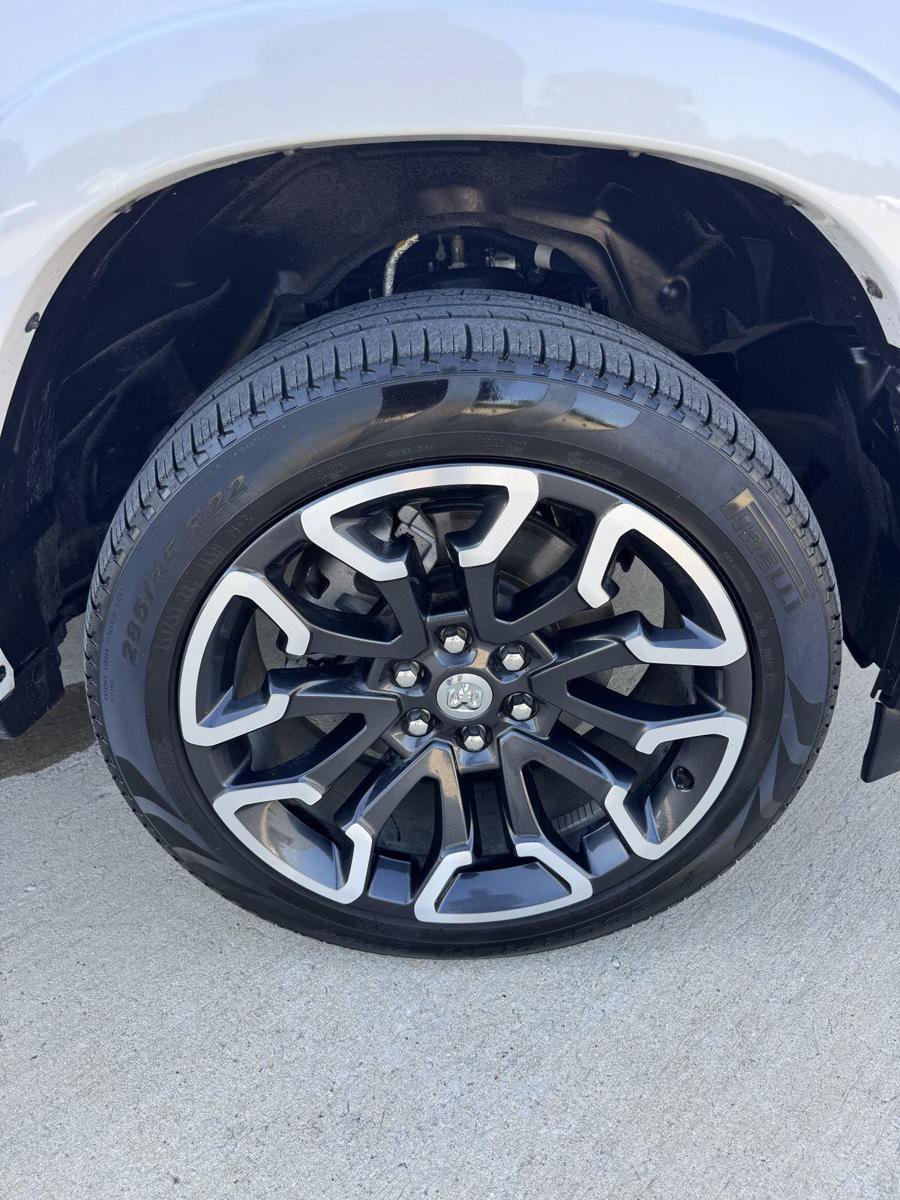 Used 2025 RAM 1500 Limited AWD/4WD image 27