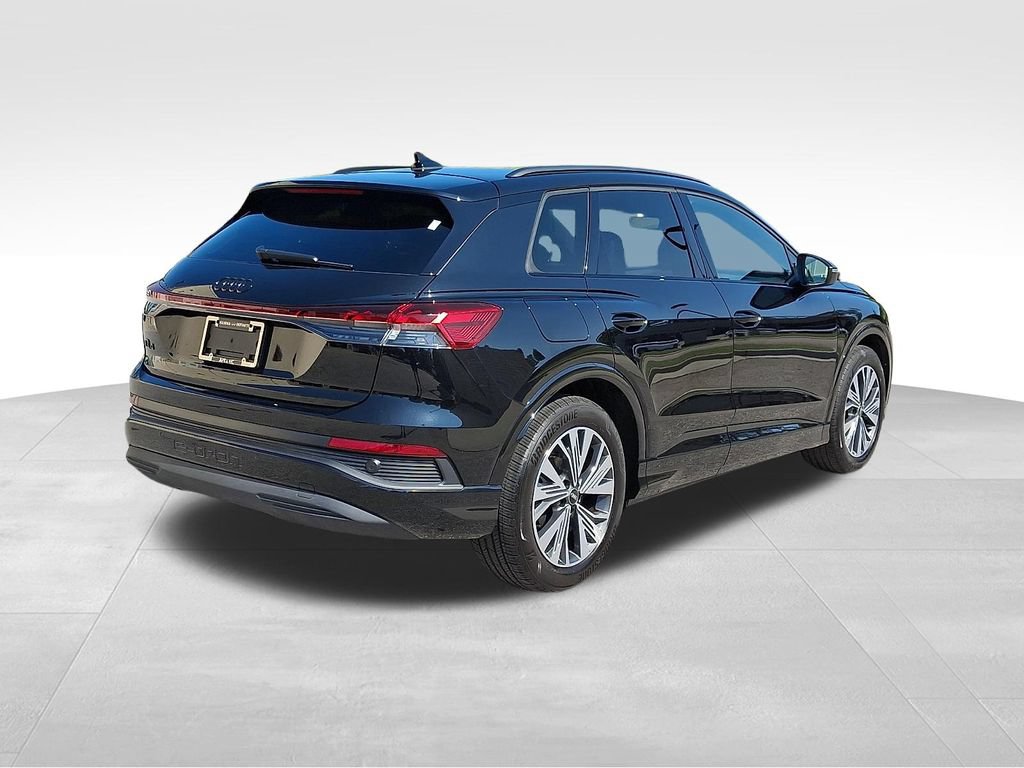 Used 2025 Audi Q4 e-tron Premium w/ Convenience Package RWD image 6