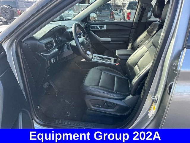 Used 2023 Ford Explorer XLT w/ Equipment Group 202A image 10