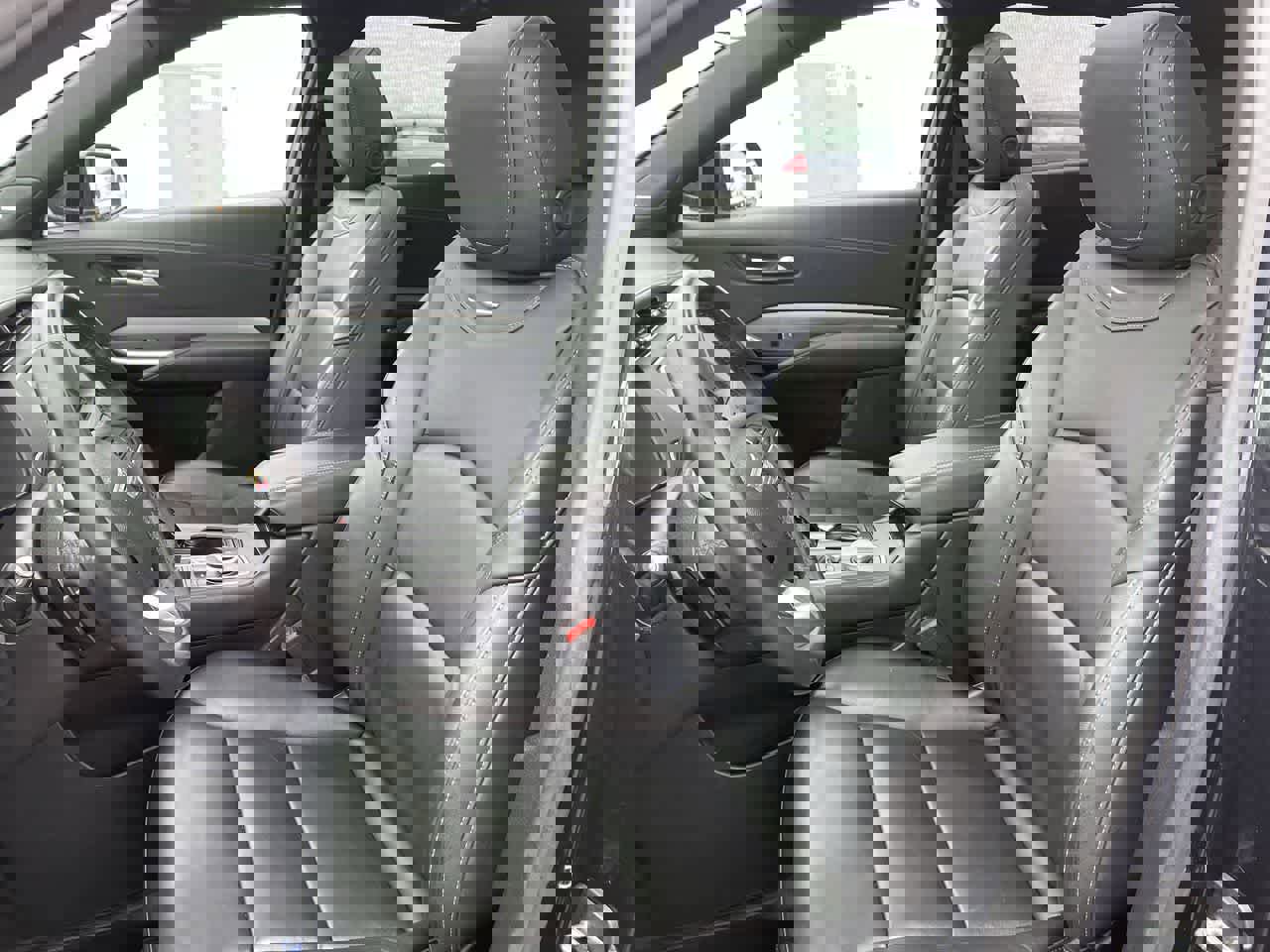 Certified 2023 Cadillac XT4 Premium Luxury w/ Cold Weather Package image 12