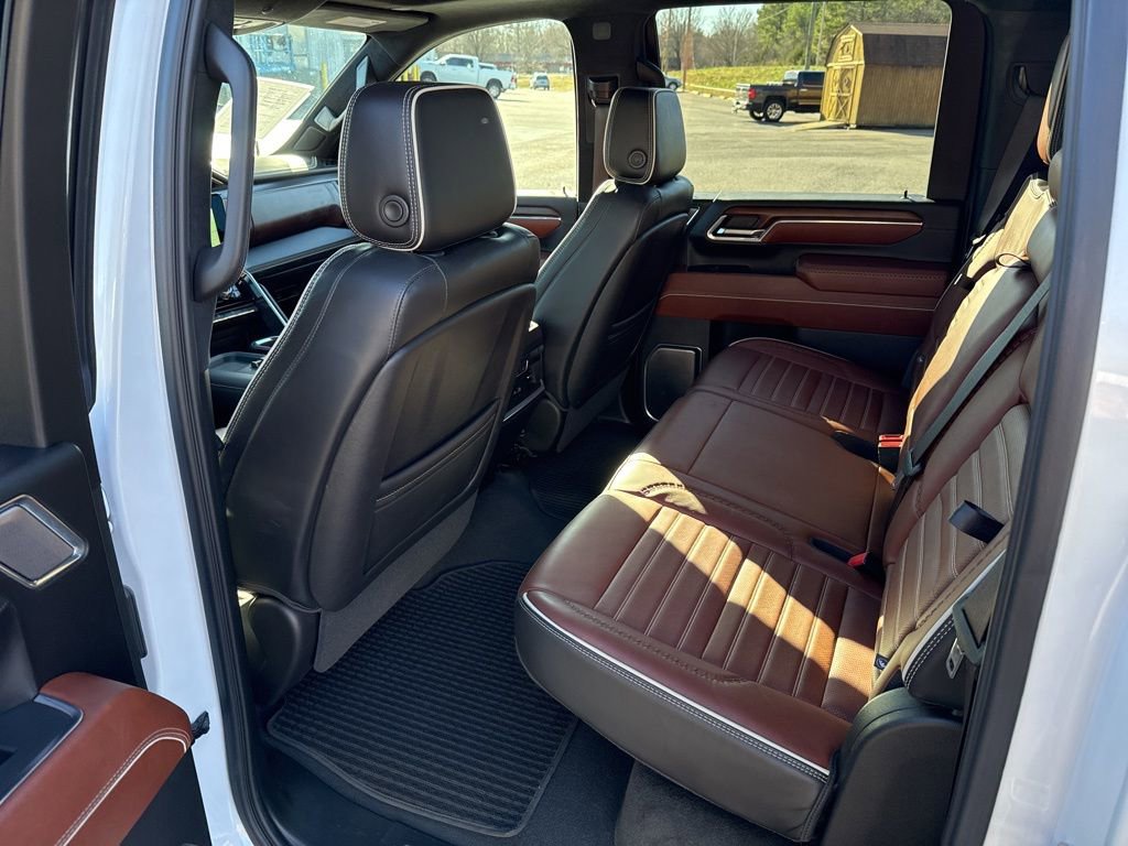 Used 2024 GMC Sierra 2500 Denali Ultimate w/ Max Trailering Package image 13