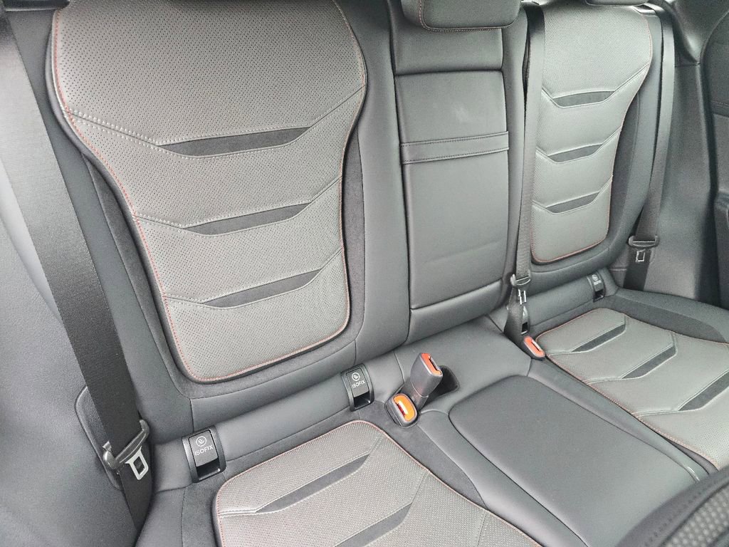 New 2025 Mercedes-Benz GLC 63 AMG S image 21