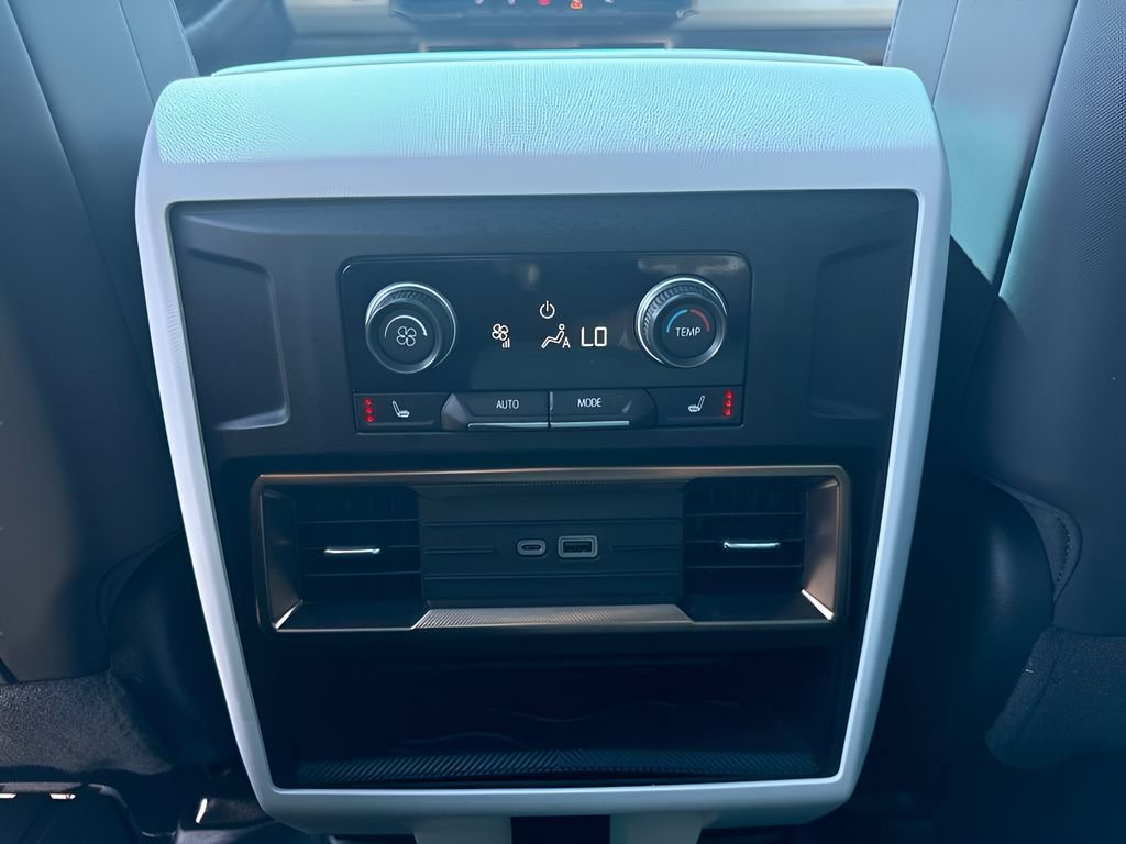 Used 2024 GMC Hummer EV 2X AWD/4WD image 13