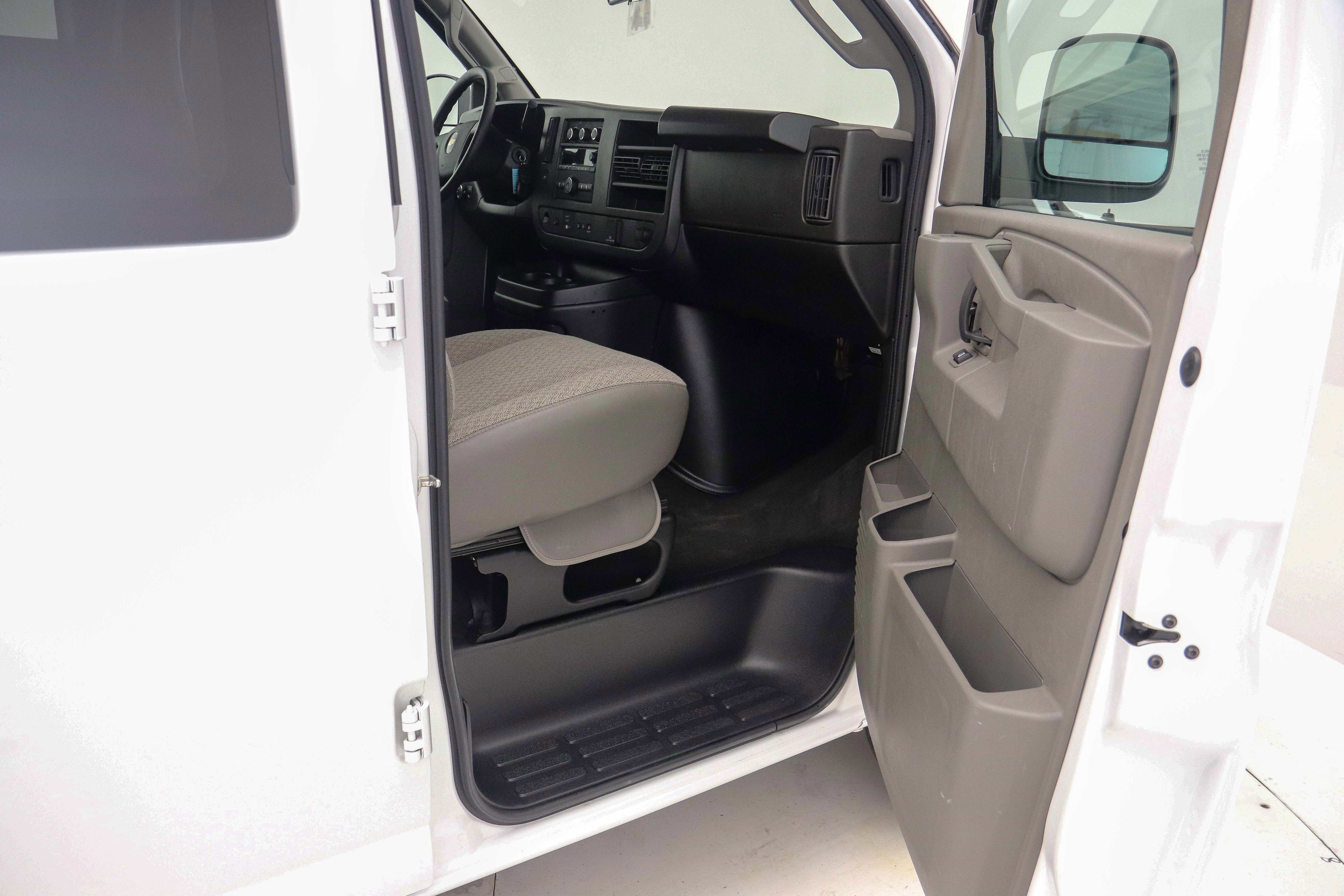 Used 2023 Chevrolet Express 3500 LS RWD image 15