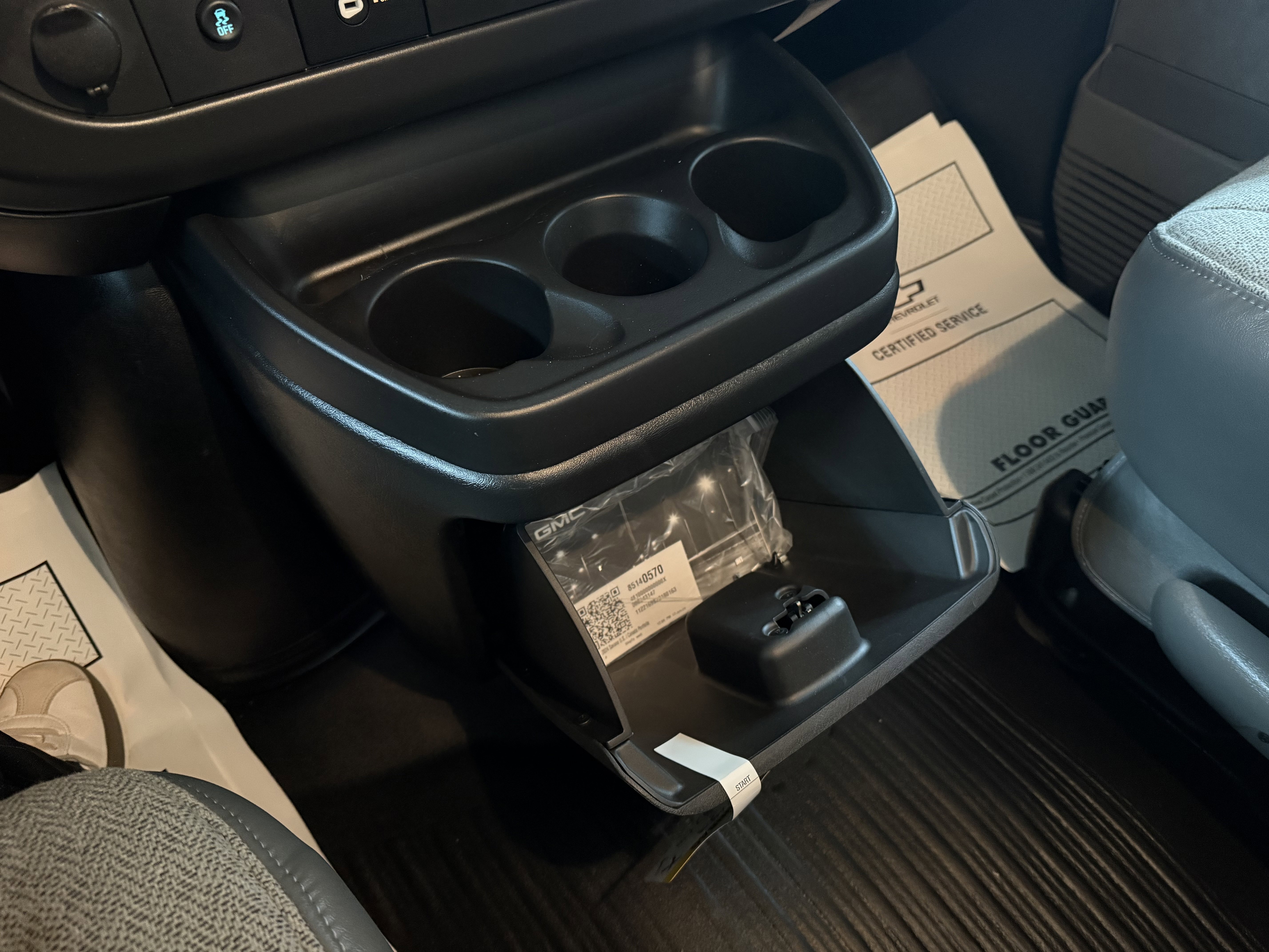 New 2024 GMC Savana 3500 w/ Power Convenience Package image 24