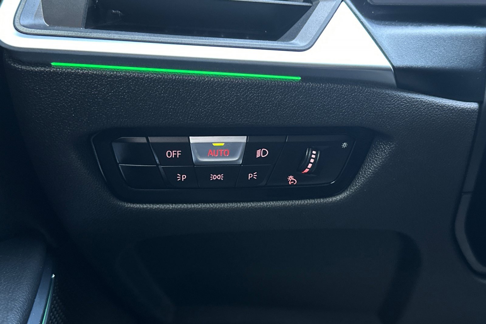 Used 2023 BMW 330e w/ M Sport Package image 28