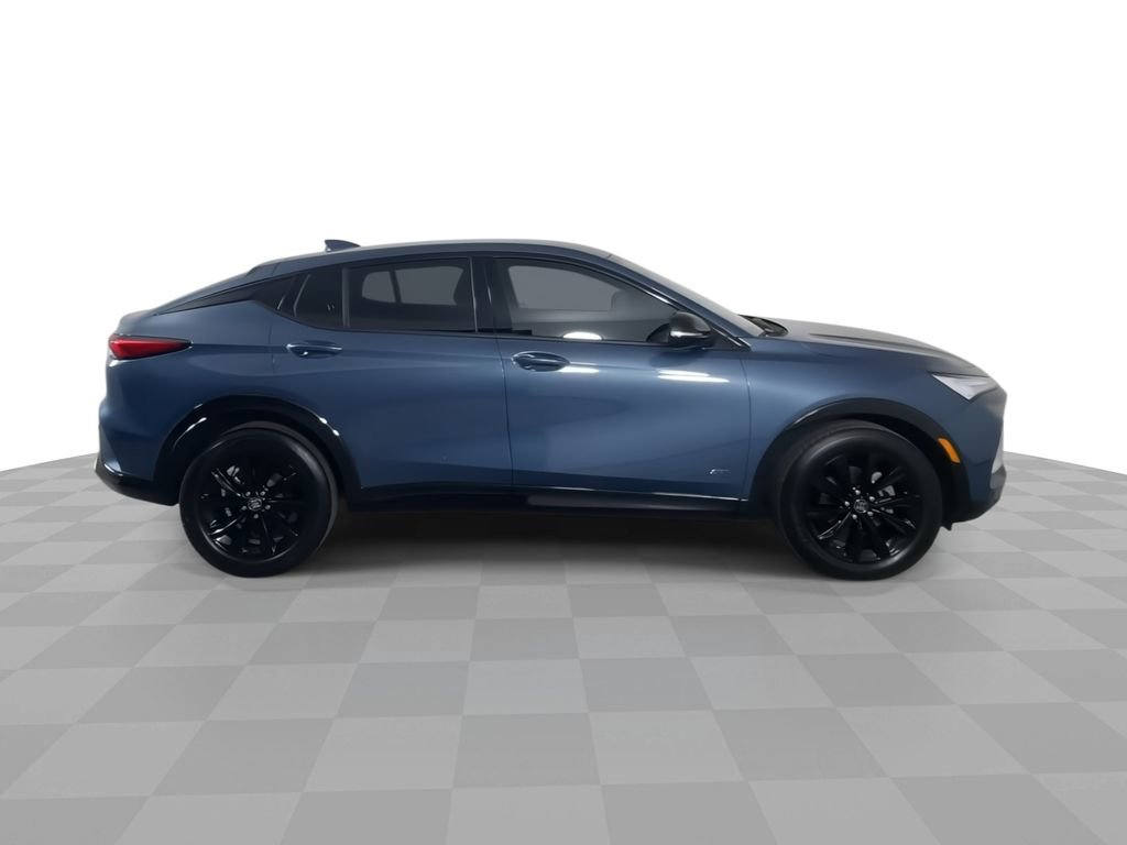 Used 2025 Buick Envista Sport Touring w/ Convenience II Package image 9