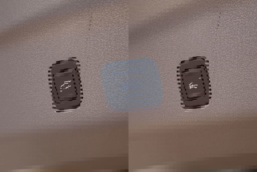 New 2026 GMC Yukon XL Denali w/ Sun & Power Step Package image 25