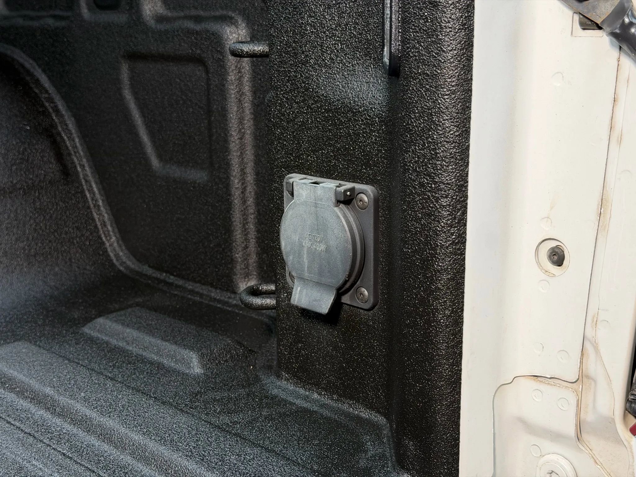 Used 2020 Chevrolet Silverado 1500 LTZ image 17