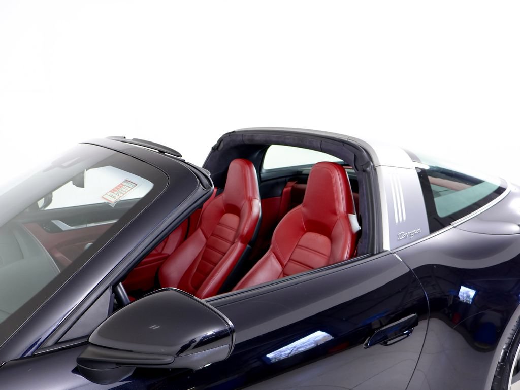 Certified 2021 Porsche 911 Targa 4S AWD/4WD image 38