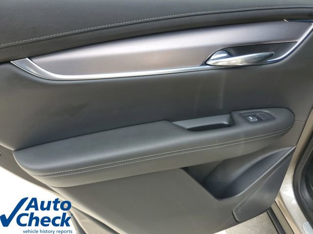 Certified 2023 Cadillac XT6 Luxury FWD image 16