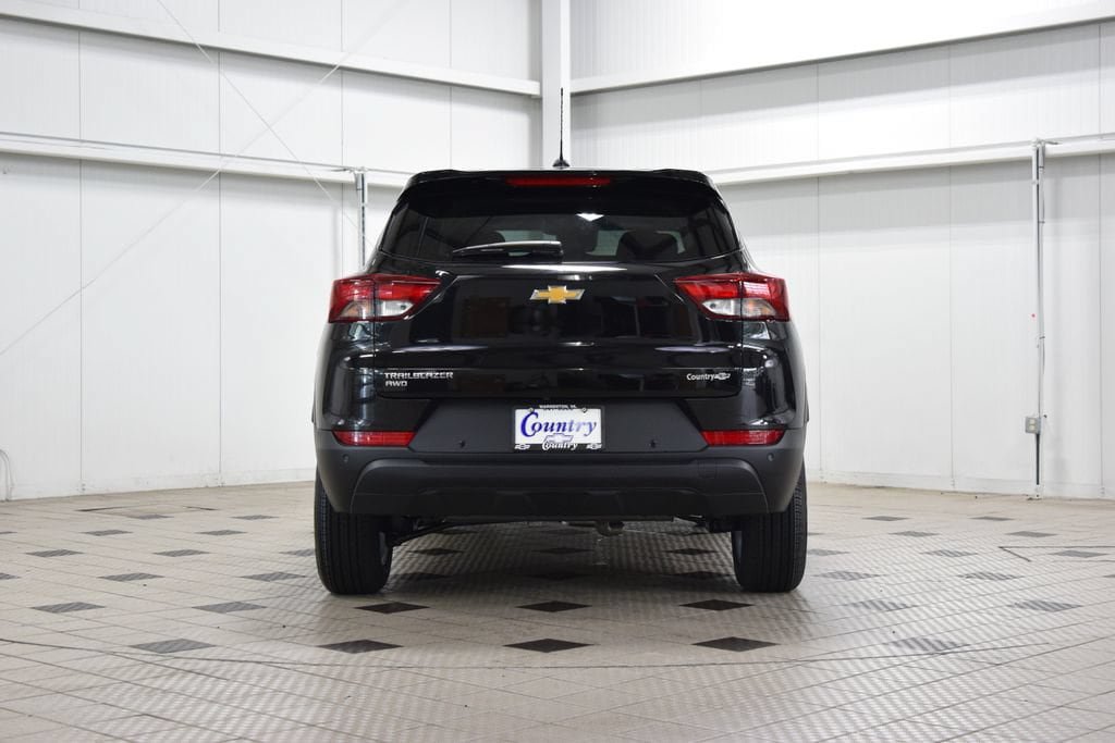 New 2026 Chevrolet TrailBlazer LS w/ LS Convenience Package AWD/4WD image 7