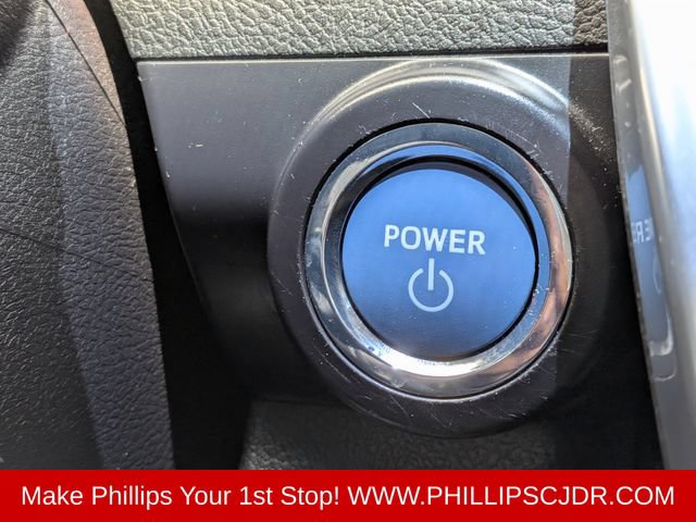 Used 2016 Toyota Camry SE FWD image 25