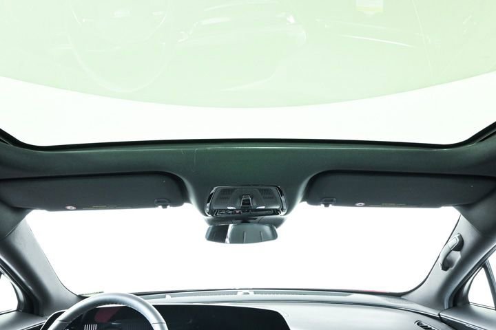 New 2025 Cadillac Lyriq Luxury image 21