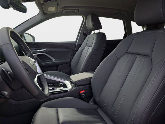 Used 2025 Audi Q5 Premium w/ Convenience Package AWD/4WD image 19