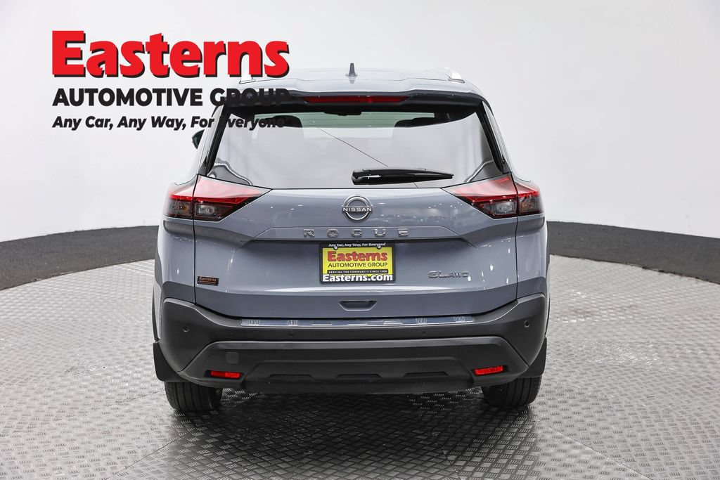Used 2023 Nissan Rogue SL AWD/4WD image 6