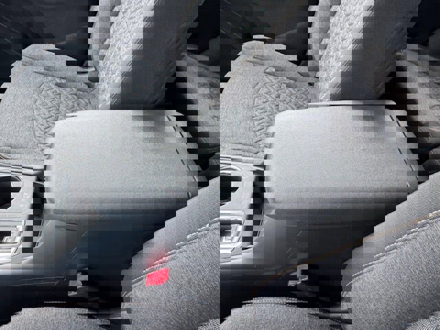 Used 2023 Chevrolet Equinox LT image 36