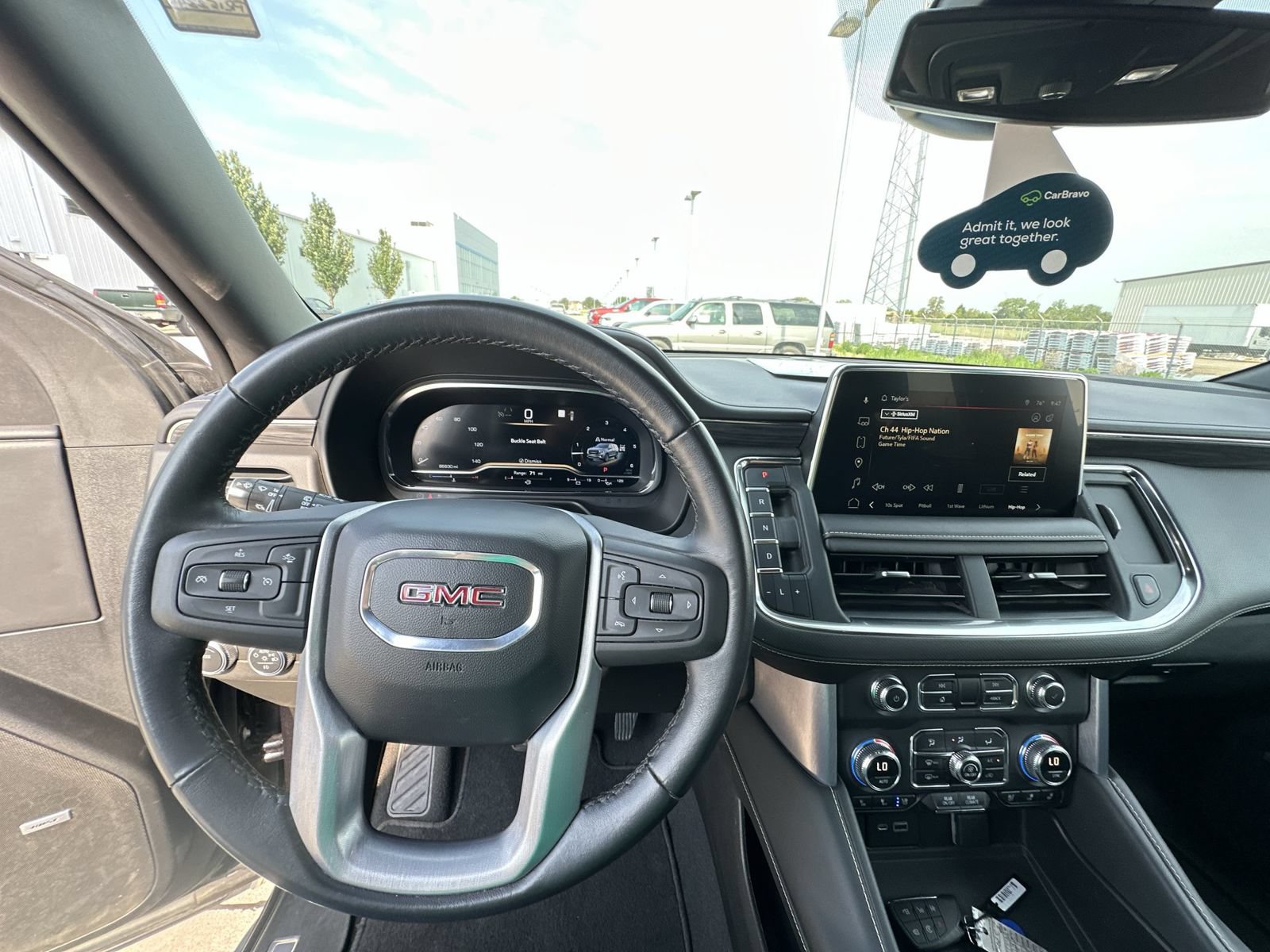 Certified 2023 GMC Yukon XL SLT AWD/4WD image 11