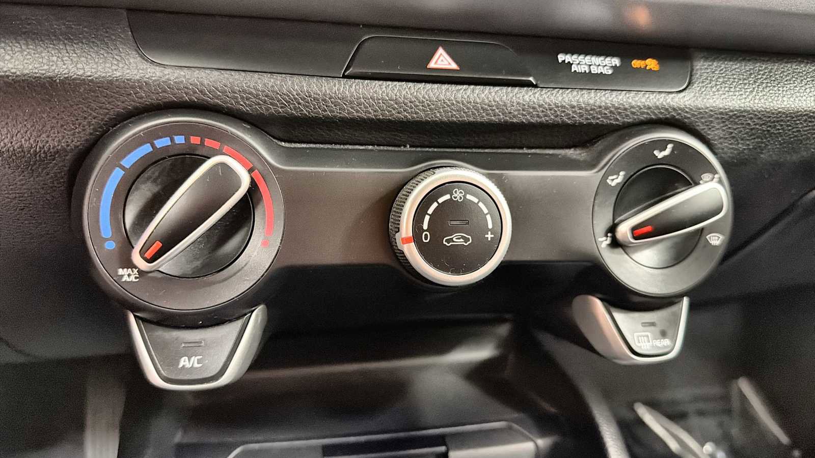 Used 2022 Kia Rio LX image 20