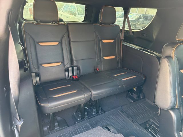 Used 2021 GMC Yukon XL AT4 w/ Technology Package AWD/4WD image 55