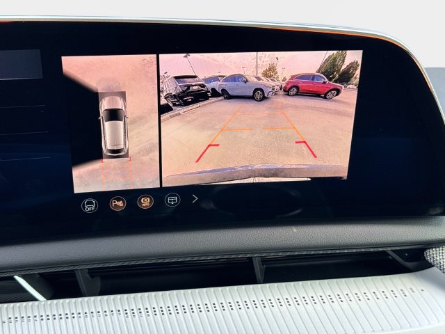 New 2027 Cadillac Optiq Sport w/ LPO, Floor Liner Package AWD/4WD image 30
