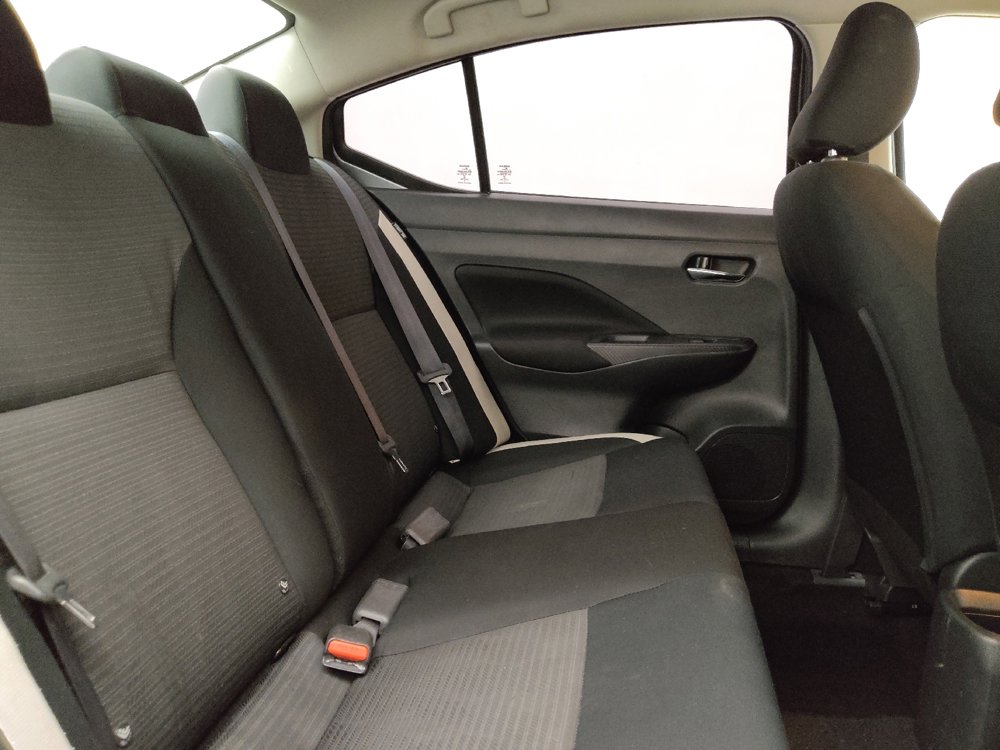 Used 2021 Nissan Versa SV FWD image 19