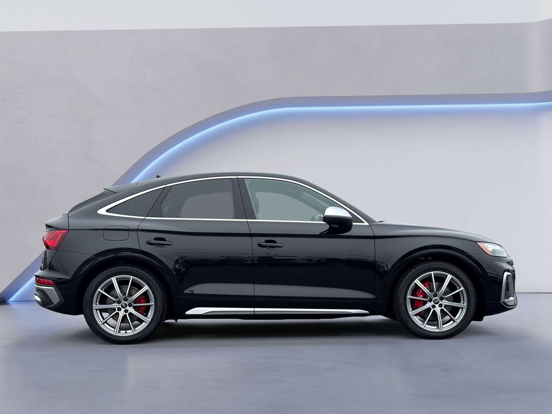 Certified 2023 Audi SQ5 Premium Plus w/ Premium Plus Package image 3