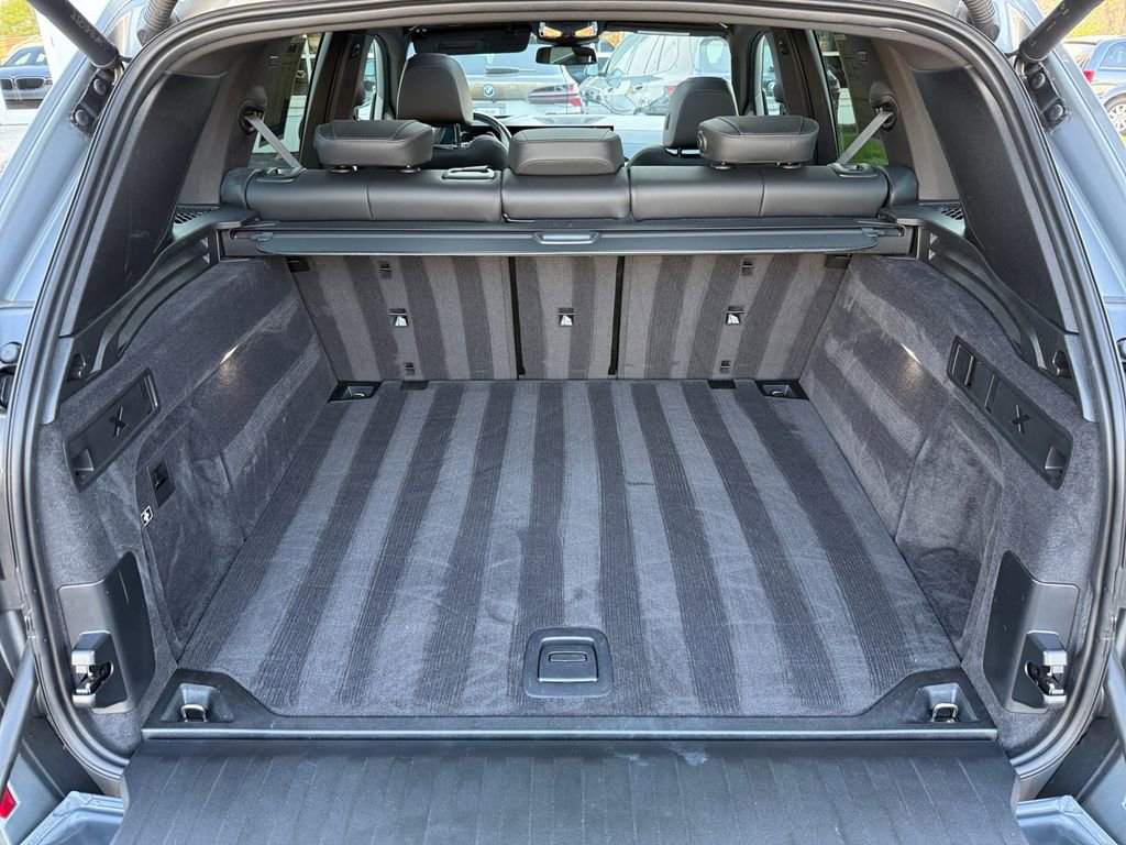 Certified 2024 BMW X5 xDrive40i w/ M Sport Package AWD/4WD image 37