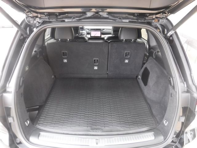 Certified 2025 Jeep Grand Cherokee Summit AWD/4WD image 53