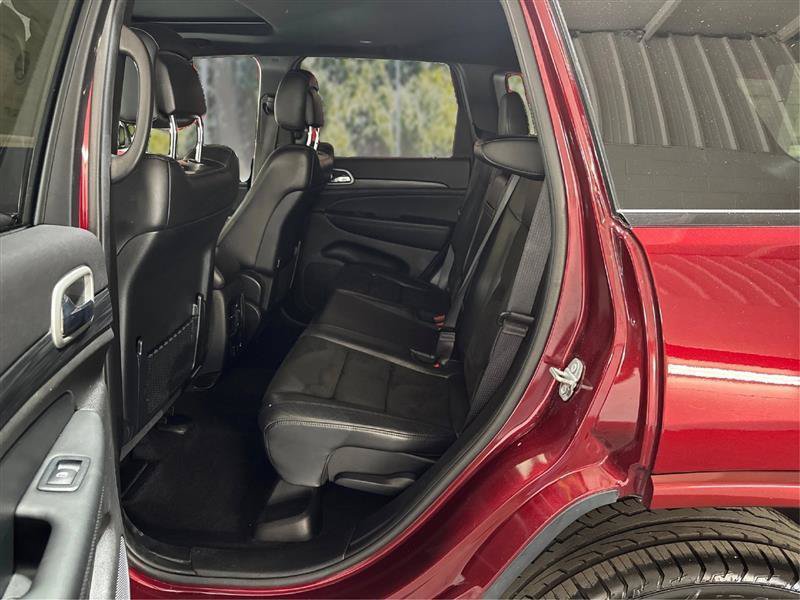 Used 2021 Jeep Grand Cherokee Laredo X AWD/4WD image 10