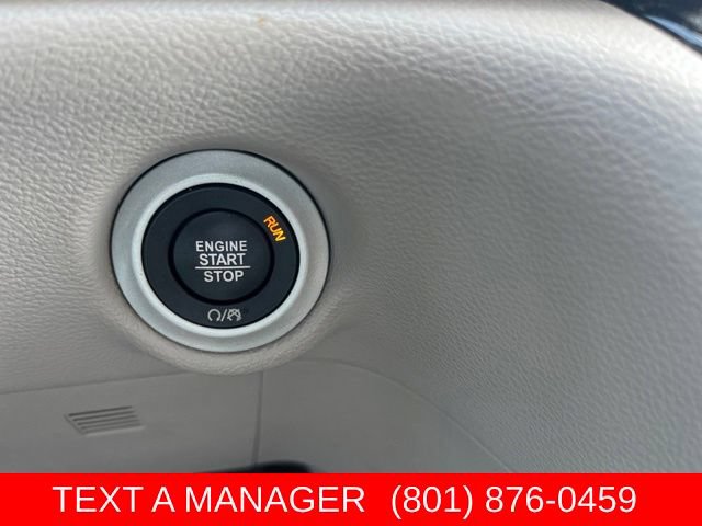 Used 2017 Chrysler Pacifica Touring FWD image 24