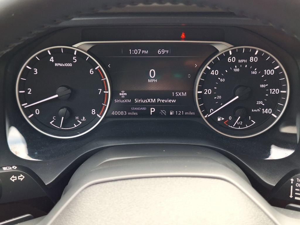 Used 2025 Nissan Rogue SV image 15