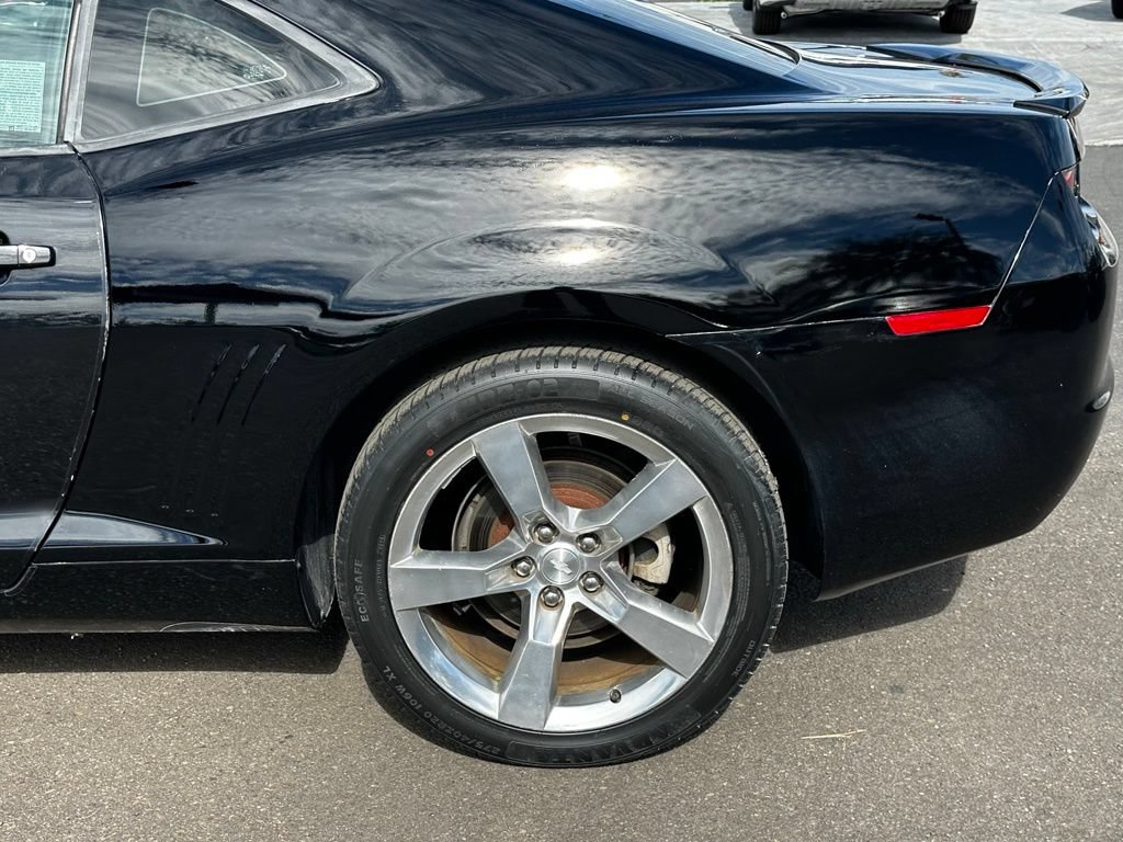 Used 2010 Chevrolet Camaro LT w/ RS Package RWD image 11