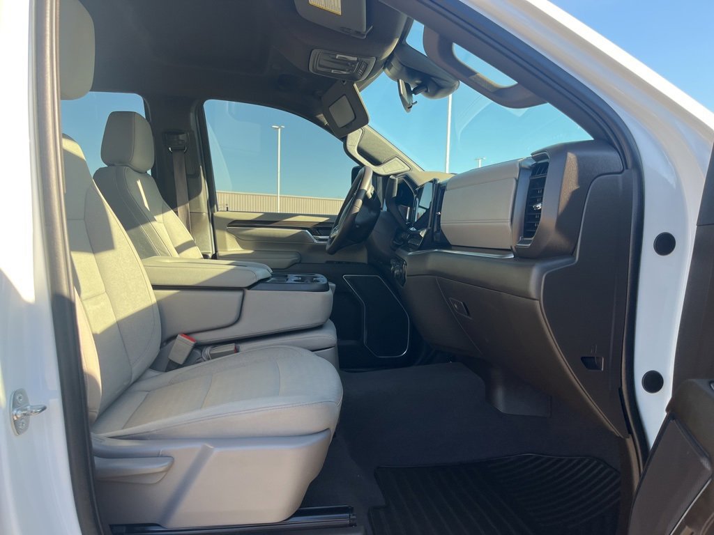 Used 2024 Chevrolet Silverado 2500 LT image 20