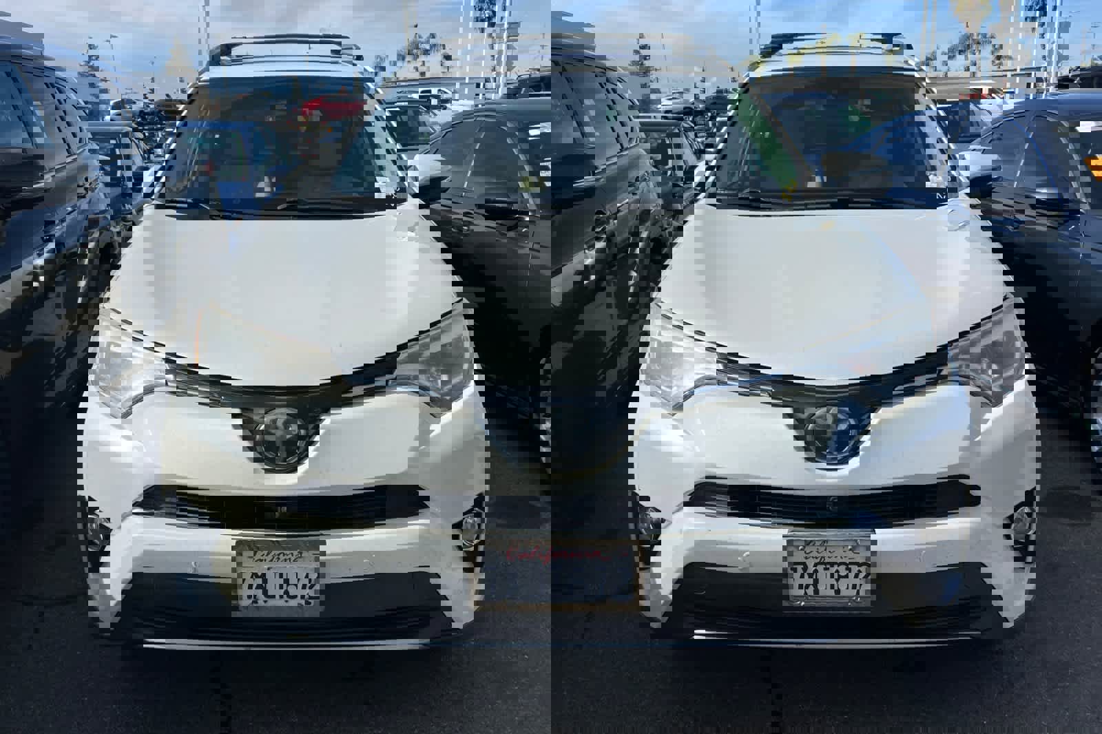 Used 2017 Toyota RAV4 Limited w/ Advanced Technology Package image 6