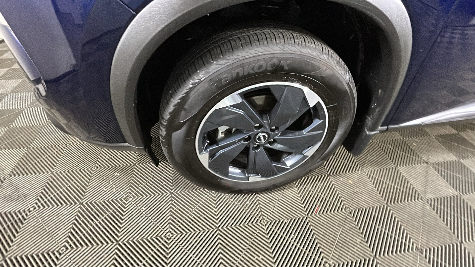 Certified 2026 Nissan Rogue SV AWD/4WD image 12