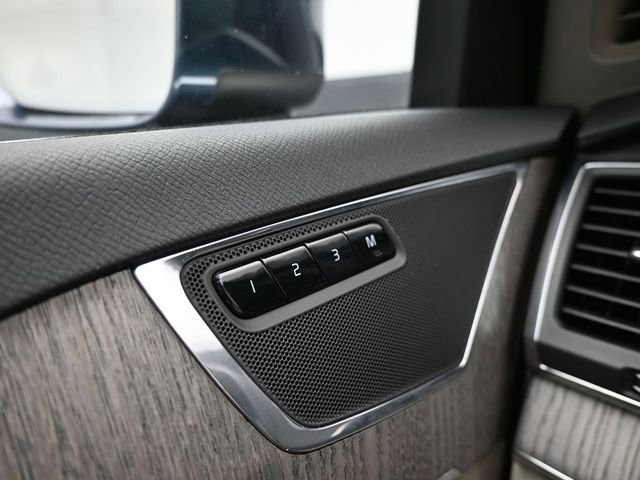Used 2023 Volvo XC90 B6 Core w/ Climate Package image 27