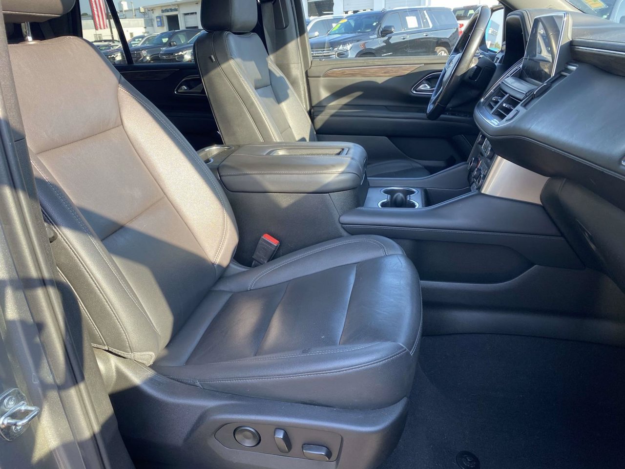 Used 2022 Chevrolet Tahoe LT AWD/4WD image 12