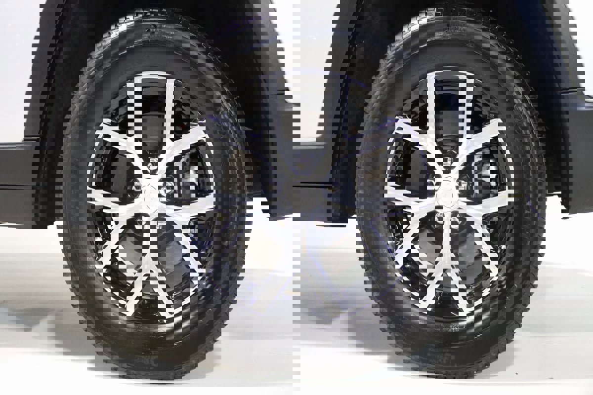 Used 2024 Jeep Grand Cherokee L Limited w/ Luxury Tech Group II image 74