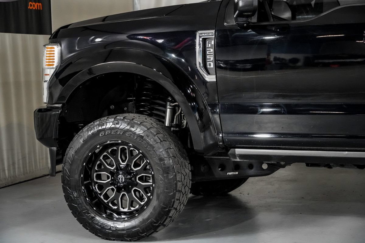 Used 2021 Ford F250 Lariat w/ Lariat Ultimate Package AWD/4WD image 12