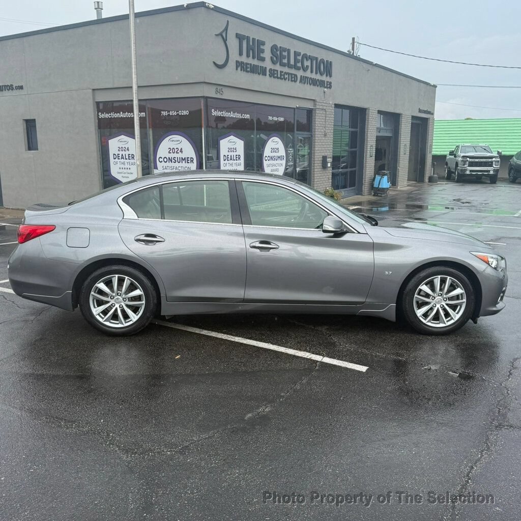 Used 2015 INFINITI Q50 Premium w/ Navigation Package AWD/4WD image 19