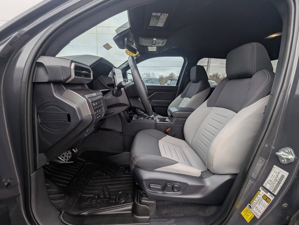 Used 2024 Toyota Tacoma TRD Sport w/ TRD Sport Upgrade Package image 21