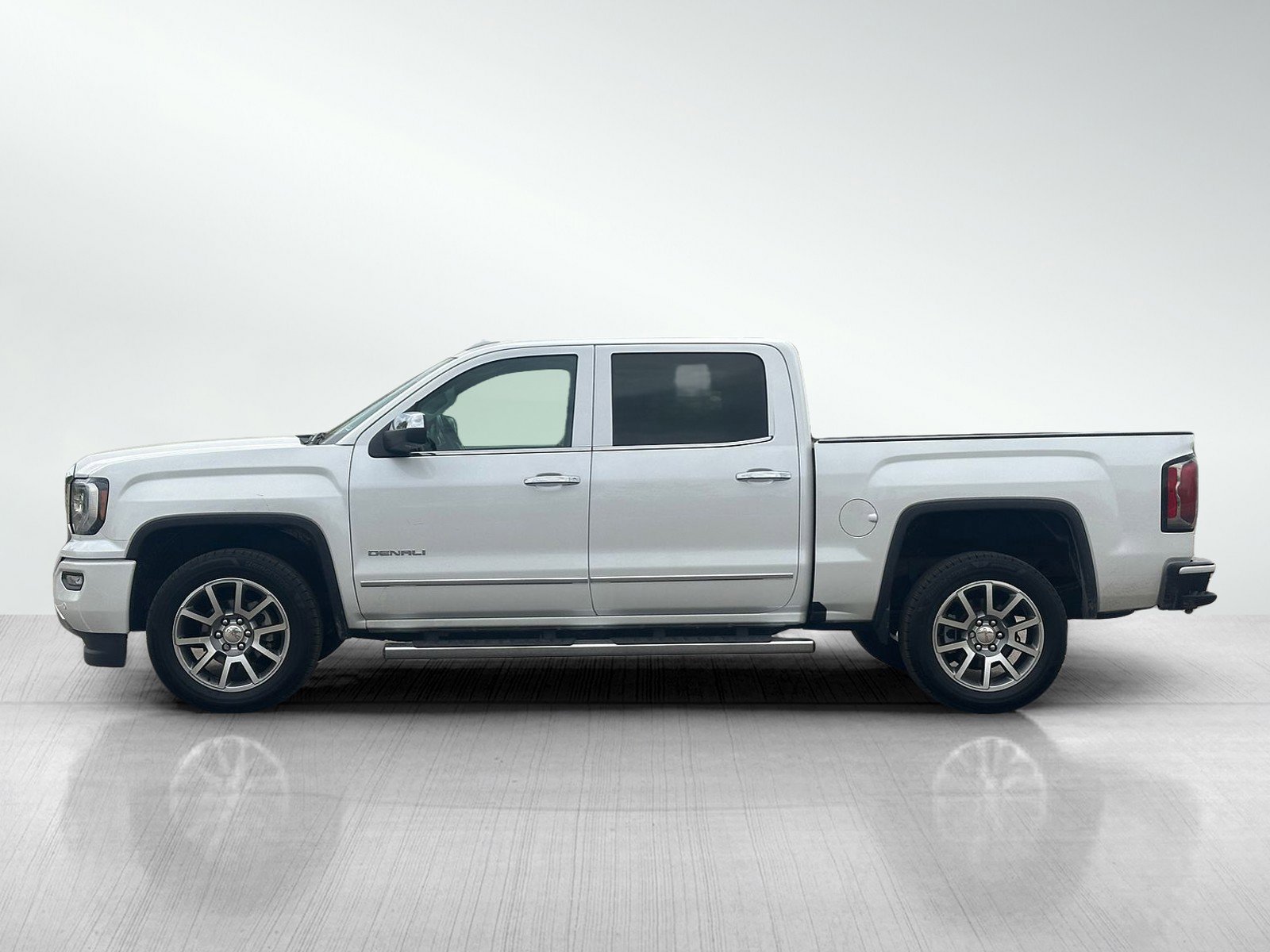Used 2018 GMC Sierra 1500 Denali AWD/4WD image 4
