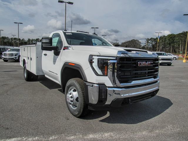 New 2025 GMC Sierra 3500 Pro w/ Convenience Package