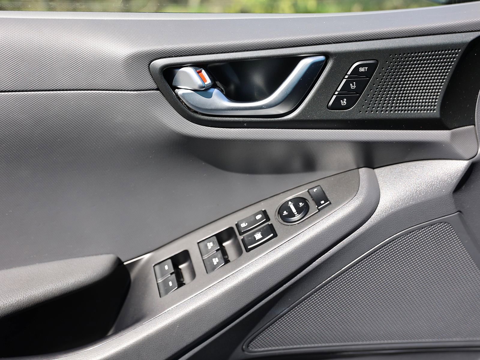 Used 2019 Hyundai Ioniq Limited w/ Ultimate Package 02 image 34